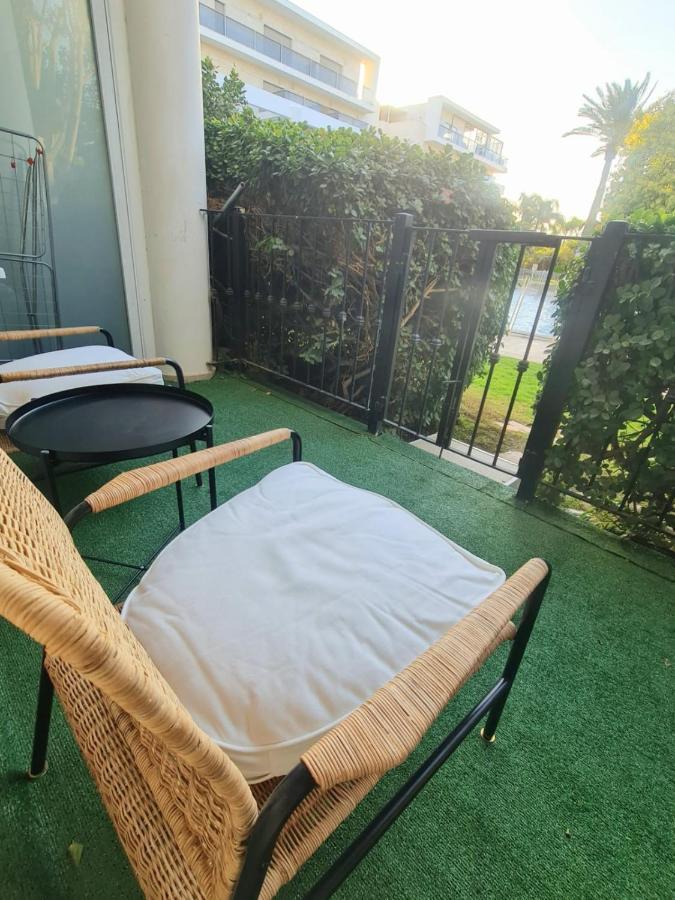 Royal Park- Magical Garden Apartment Ейлат Екстериор снимка
